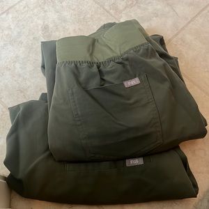 Olive green figs set